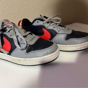 Nike Kids Sneakers - Gray and Red